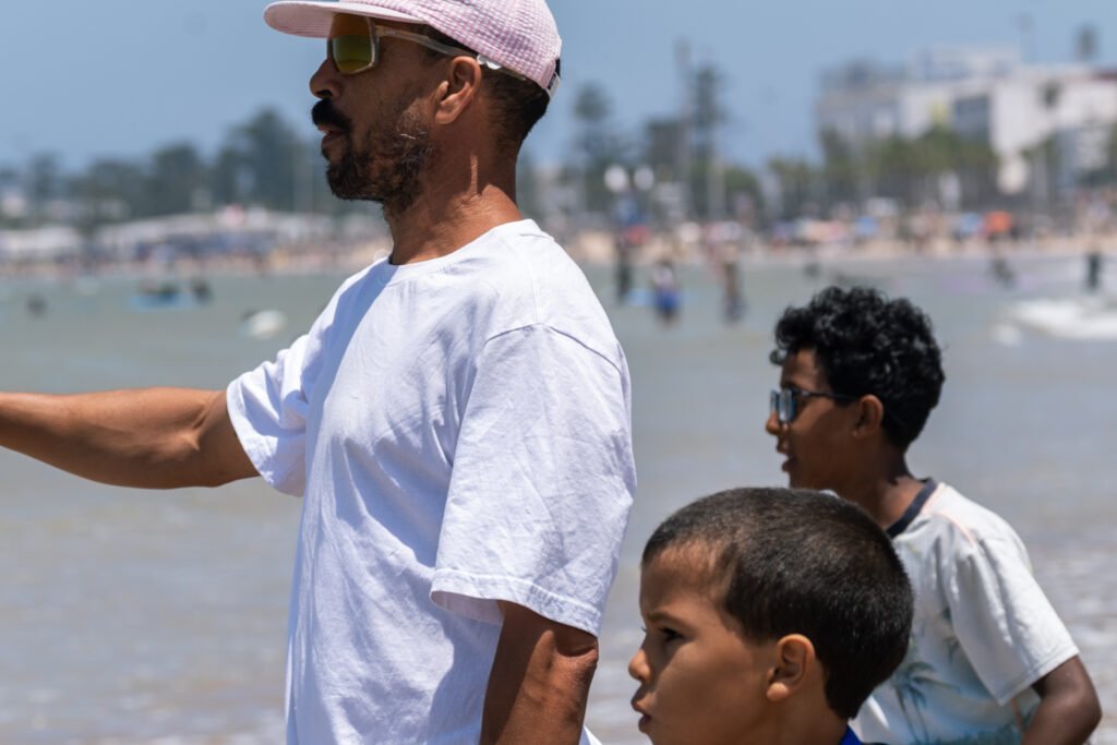 soulymane and Majid preparing for heat at kitesurf competition at Essaouira beach in Morocco for association jeune essaouira sports nautique